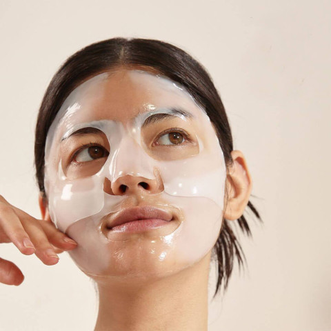 Mascarilla nocturna de hidrogel con ceramidas para piel seca — Biodance Hydro Cera-Nol Real Deep Mask